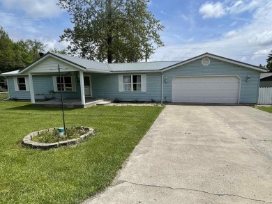 Lake Home For Sale in Syracuse, Indiana