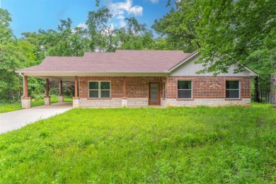 Lake Home For Sale in Payne Springs, Texas