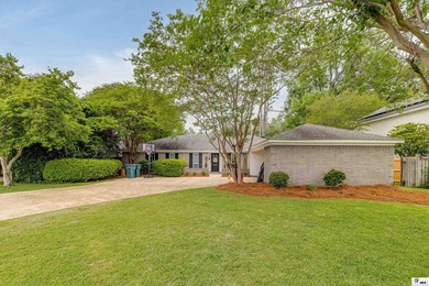Welcome home to this beautifully maintained 3-bedroom, 2-bath - photo 1