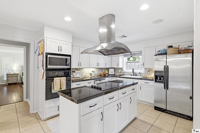 Welcome home to this beautifully maintained 3-bedroom, 2-bath - photo 2