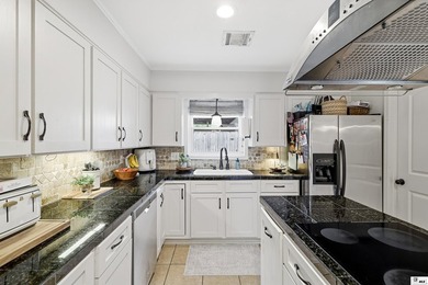 Welcome home to this beautifully maintained 3-bedroom, 2-bath - photo 10