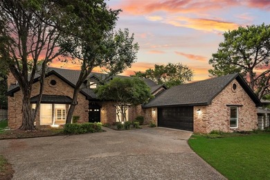 Joe Pool Lake Home For Sale in Cedar Hill Texas