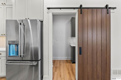 Wow! Sleek and modern 3 bed, 3 bath, 3 car ranch boasting 9 ft - photo 11