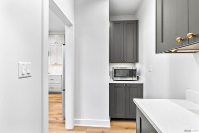 Wow! Sleek and modern 3 bed, 3 bath, 3 car ranch boasting 9 ft - photo 12