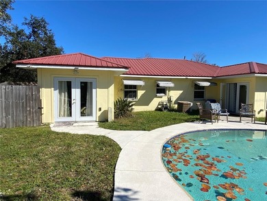Looking for a lakefront home in Edgewater? Look no further! - photo 19