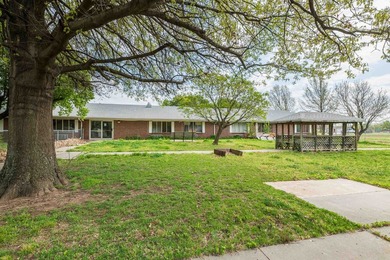 Prime multi-unit investment opportunity on nearly 10 acres in - photo 21