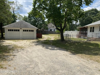 Truly unique property that must be seen in person to appreciate - photo 2