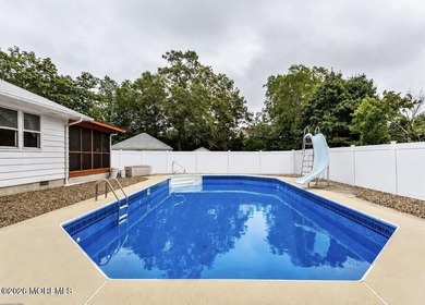 Truly unique property that must be seen in person to appreciate - photo 3