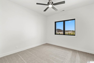 Wow! Sleek and modern 3 bed, 3 bath, 3 car ranch boasting 9 ft - photo 26