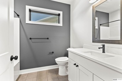 Wow! Sleek and modern 3 bed, 3 bath, 3 car ranch boasting 9 ft - photo 30