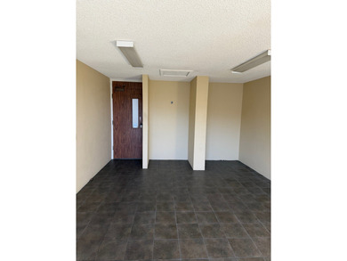 FINEST OFFICE space Fully Air Conditioned with Central AC, NEW - photo 2