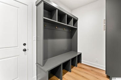 Wow! Sleek and modern 3 bed, 3 bath, 3 car ranch boasting 9 ft - photo 35