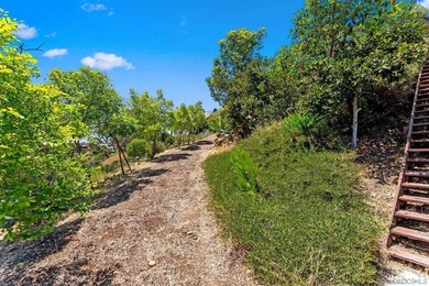 Set on a quiet cul-de-sac in the heart of north Kensington, this - photo 39