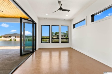 Wow! Sleek and modern 3 bed, 3 bath, 3 car ranch boasting 9 ft - photo 41