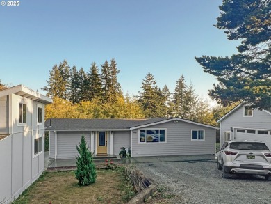 (private lake, pond, coastal) Home For Sale in Brookings Oregon