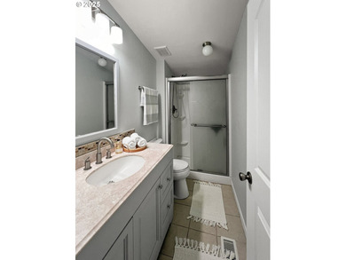 This 1,7817sq. ft. home offers 3 bedrooms and 3 bathrooms with - photo 8