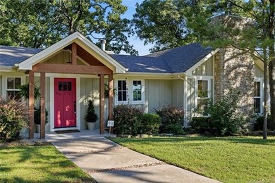 Welcome to your dream lake home nestled in the highly desired - photo 4