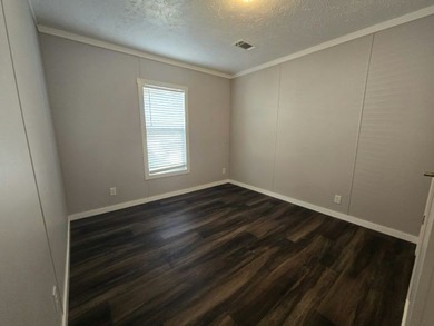 FIRST MONTH SITE RENT FREE WHEN PURCHASED! Prefer to rent? For a - photo 5