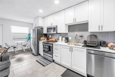 Embrace the Ultimate Downtown St. Pete Lifestyle! Located just - photo 10