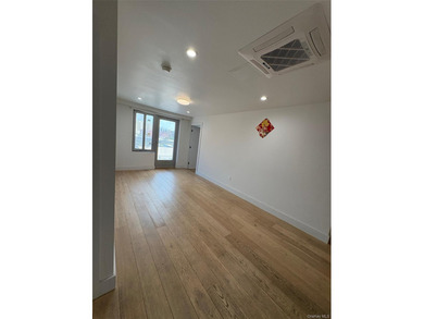 Welcome to this beautifully designed 2-bedroom, 2-bathroom - photo 3