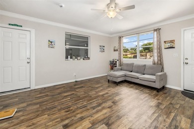 Welcome to 906 Magnolia Avenue! This beautifully updated - photo 8