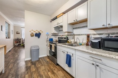 Welcome to 906 Magnolia Avenue! This beautifully updated - photo 10