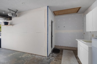 Updated Golf Course Home - photo 28
