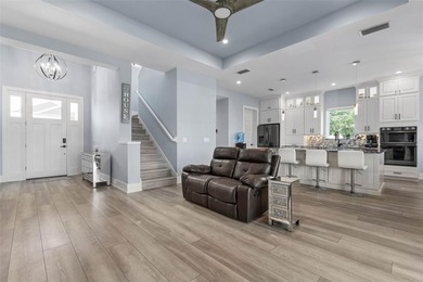 Experience coastal luxury in the highly sought-after Seaside - photo 8