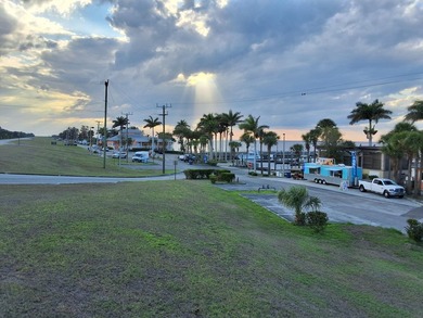 Enjoy stunning sunrises overlooking acres of cornfields from the - photo 18