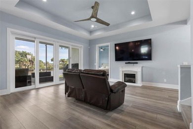 Experience coastal luxury in the highly sought-after Seaside - photo 10
