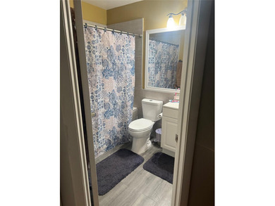 Well maintained and very spacious 3/2.5 townhome in Woodmont - photo 23