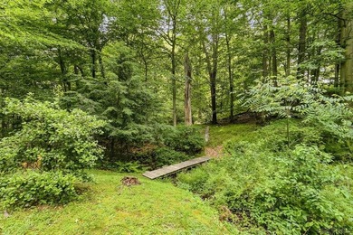 SECLUDED A-Frame on .42 acres minutes from the Yough! Tucked - photo 24