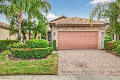 Lake Home For Sale in Fort Myers, Florida