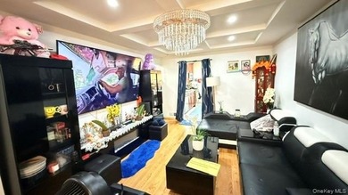 Discover an ideal starter home in the heart of Rosedale, Queens - photo 4