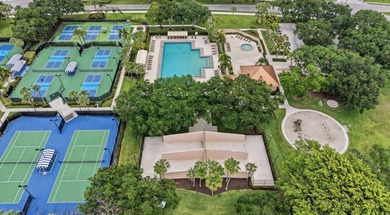 Welcome to this newly renovated Mediterranean/Spanish-style one - photo 3