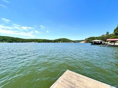 Lakefront living on beautiful Weiss Lake! This well-maintained - photo 6