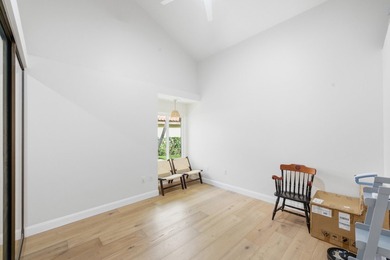 Welcome to this newly renovated Mediterranean/Spanish-style one - photo 7