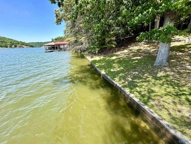 Lakefront living on beautiful Weiss Lake! This well-maintained - photo 9