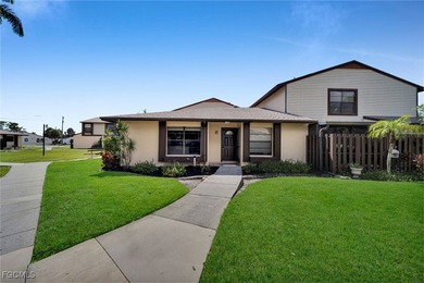 Cape Coral Area Condo For Sale in Cape Coral Florida