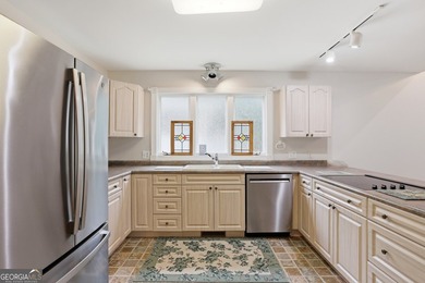 Welcome to 205 Mill Creek Circle on beautiful Lake Hartwell! - photo 11