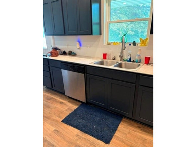 Beautiful nearly new, 2 bedroom, 1 bath home nestled in the - photo 12