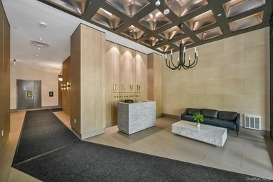 Welcome to unit 8D, your new home at the BLVD Condominiums! - photo 4