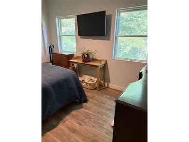 Beautiful nearly new, 2 bedroom, 1 bath home nestled in the - photo 15