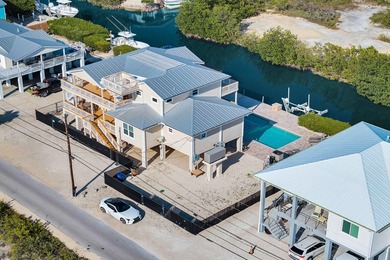 Spectacular sunset views from this custom-built, fully furnished - photo 7
