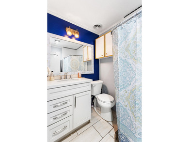 Welcome to this well-maintained 4-bedroom, 2-bathroom home - photo 20