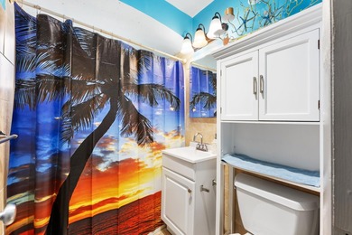 Welcome to this well-maintained 4-bedroom, 2-bathroom home - photo 22