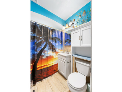 Welcome to this well-maintained 4-bedroom, 2-bathroom home - photo 25
