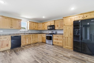 Check out this home nestled in the heart of Stockton, Missouri! - photo 10
