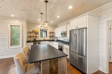 Experience an upscale outdoor lifestyle in the Chinquapin gated - photo 36