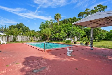 Welcome to this well-maintained 4-bedroom, 2-bathroom home - photo 37